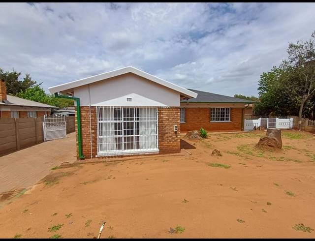 3 BEDROOM HOUSE FOR SALE IN VANDERBIJLPARK CW 6